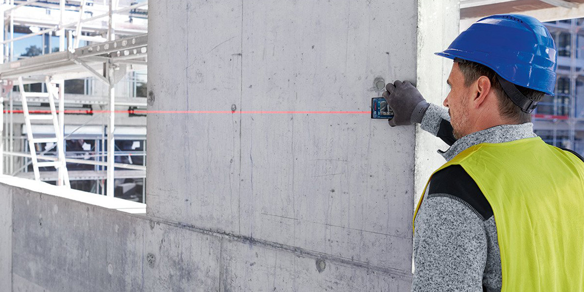Máy đo khoảng cách Bosch GLM 100-25 C tia laser đỏ