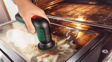 Bosch UniversalBrush làm sạch lò nướng và các thiết bị nhà bếp dễ dàng